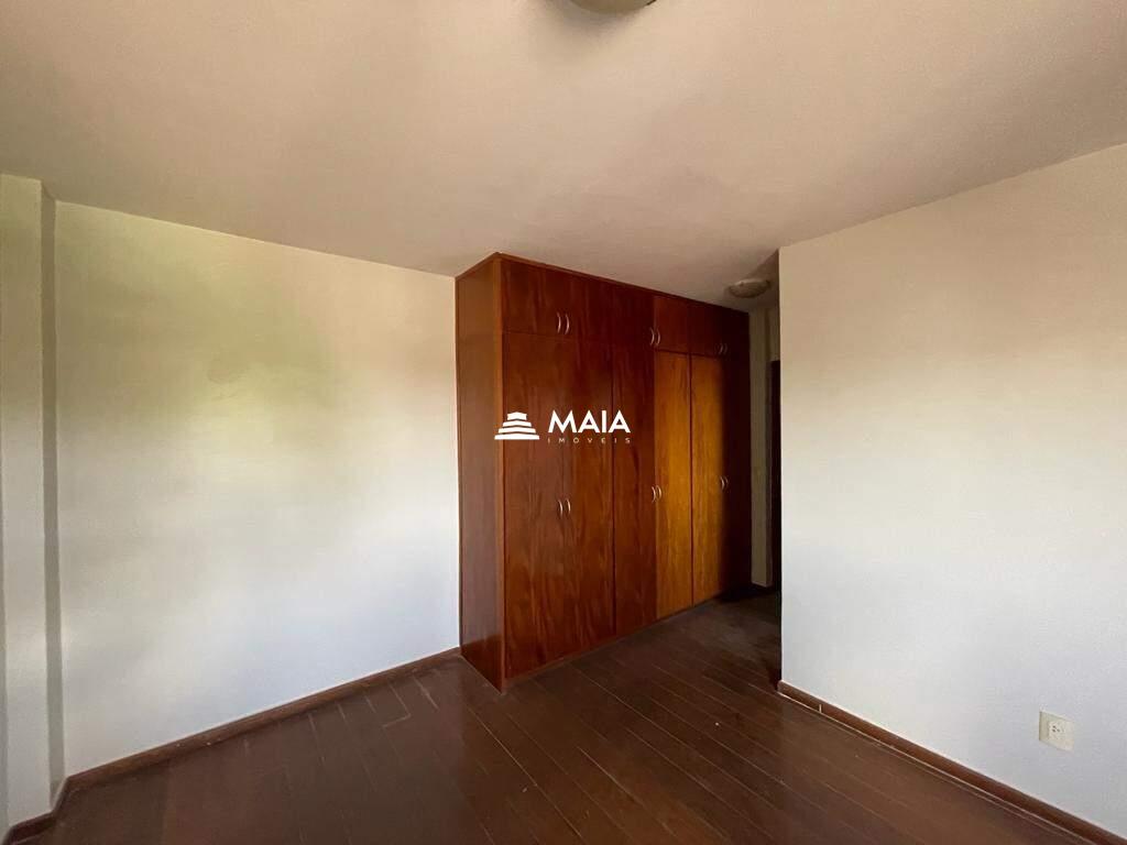 Apartamento à venda no Mercês: 