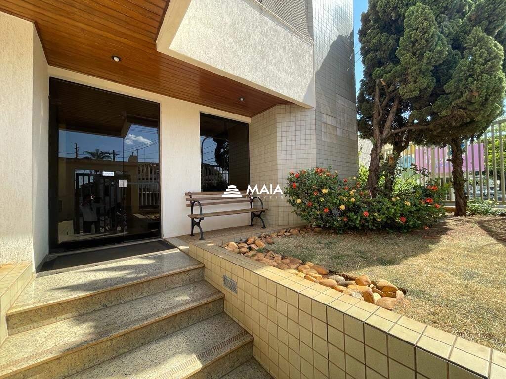 Apartamento à venda no Mercês: 