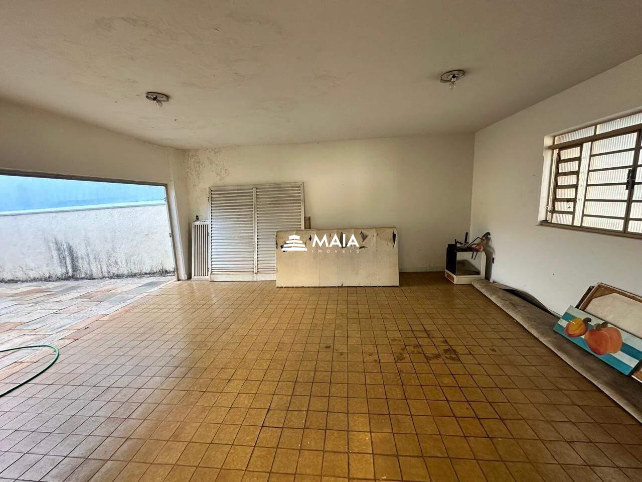 Casa à venda no Centro: 