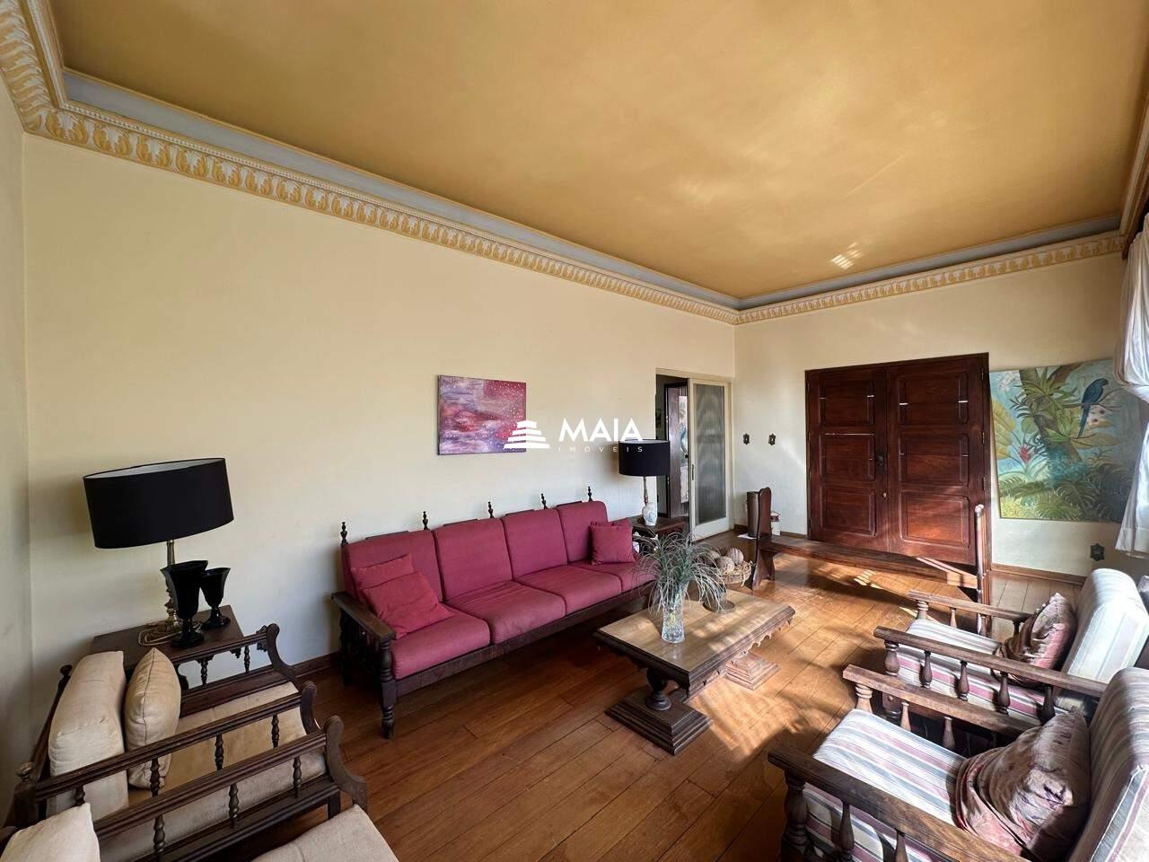 Casa à venda no Centro: 