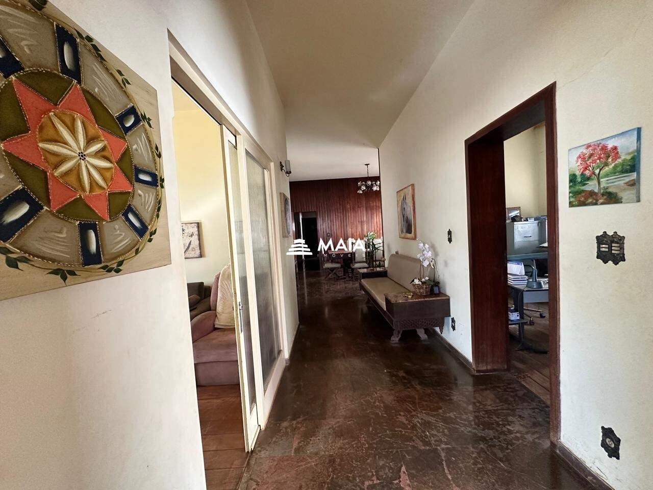 Casa à venda no Centro: 