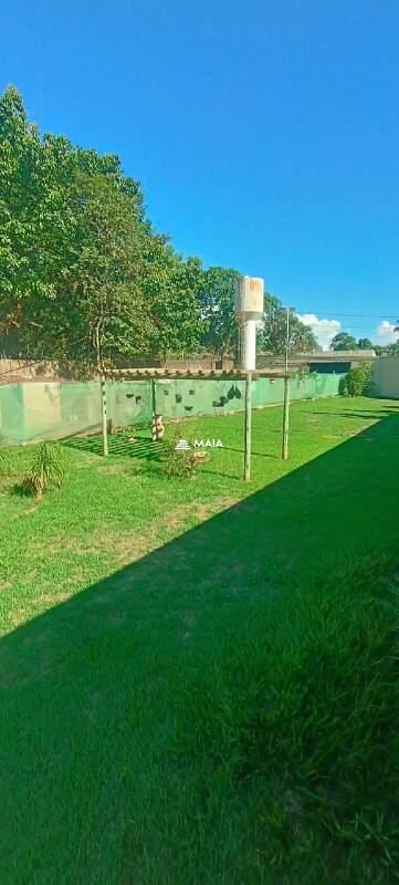 Terreno/Área à venda no Recanto das Flores: 