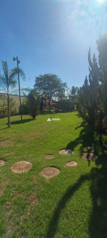 Terreno/Área à venda no Recanto das Flores: 