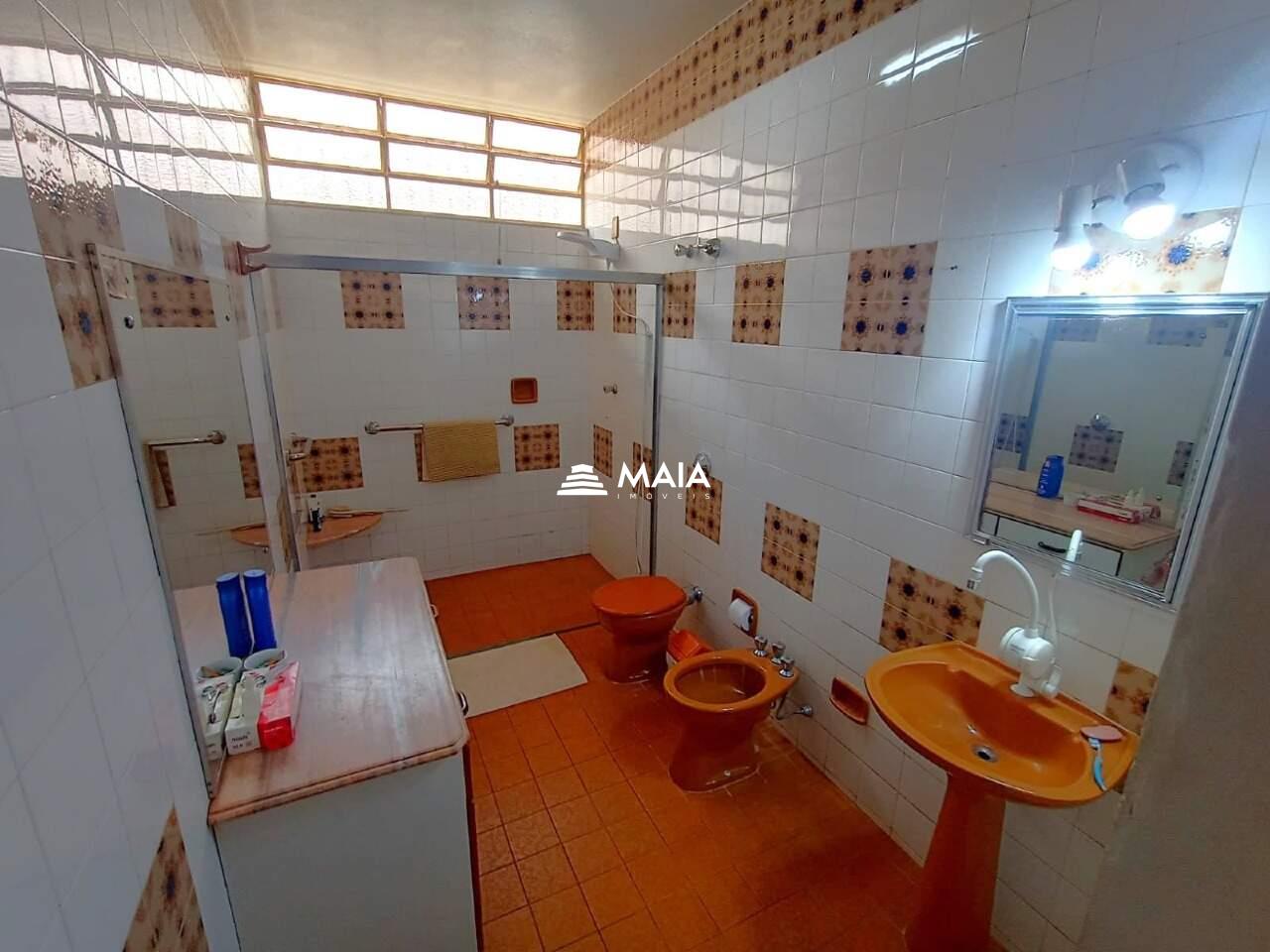 Casa à venda no Mercês: 