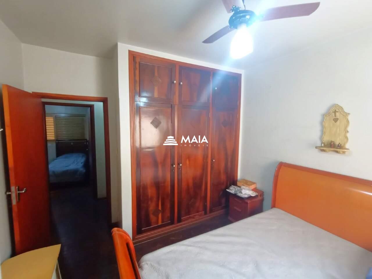 Casa à venda no Mercês: 