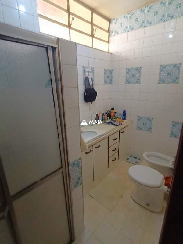 Casa à venda no Mercês: 