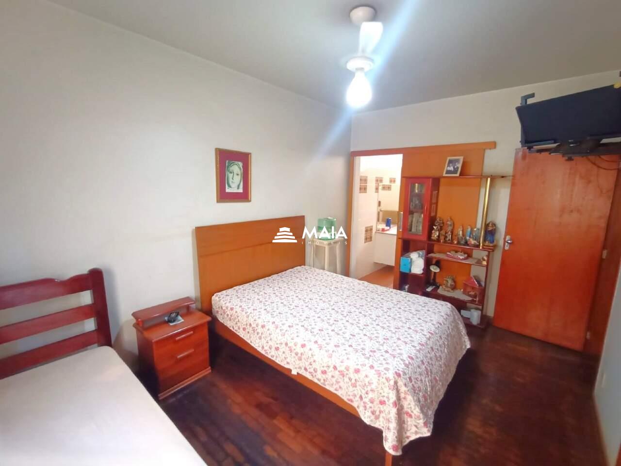 Casa à venda no Mercês: 