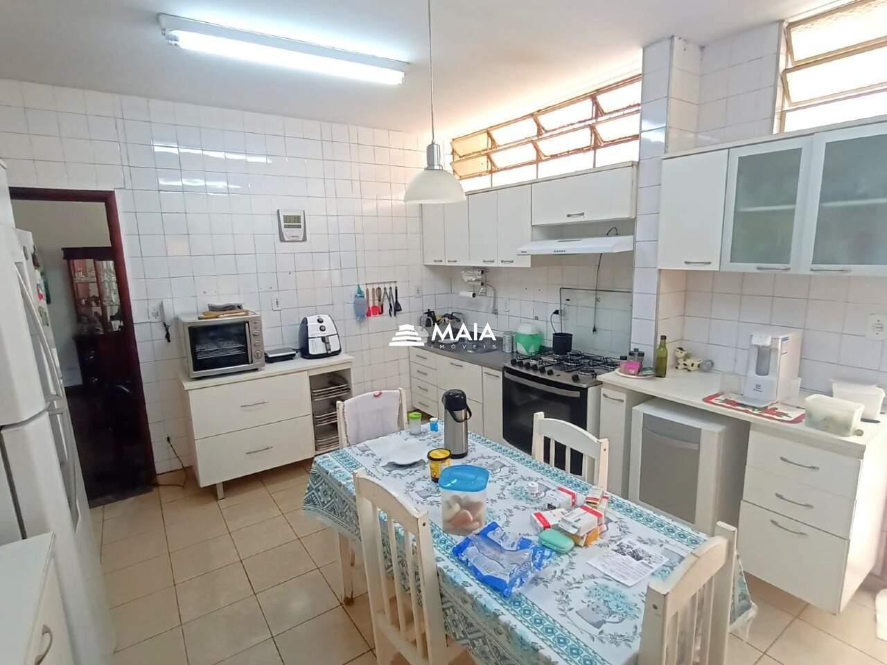 Casa à venda no Mercês: 
