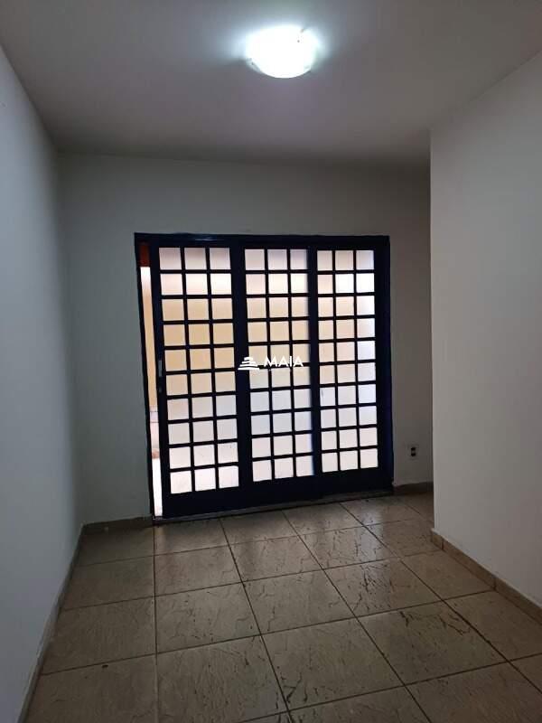 Casa à venda no Centro: 