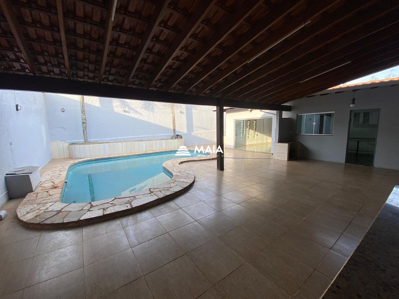 Casa à venda no Frei Eugênio: 