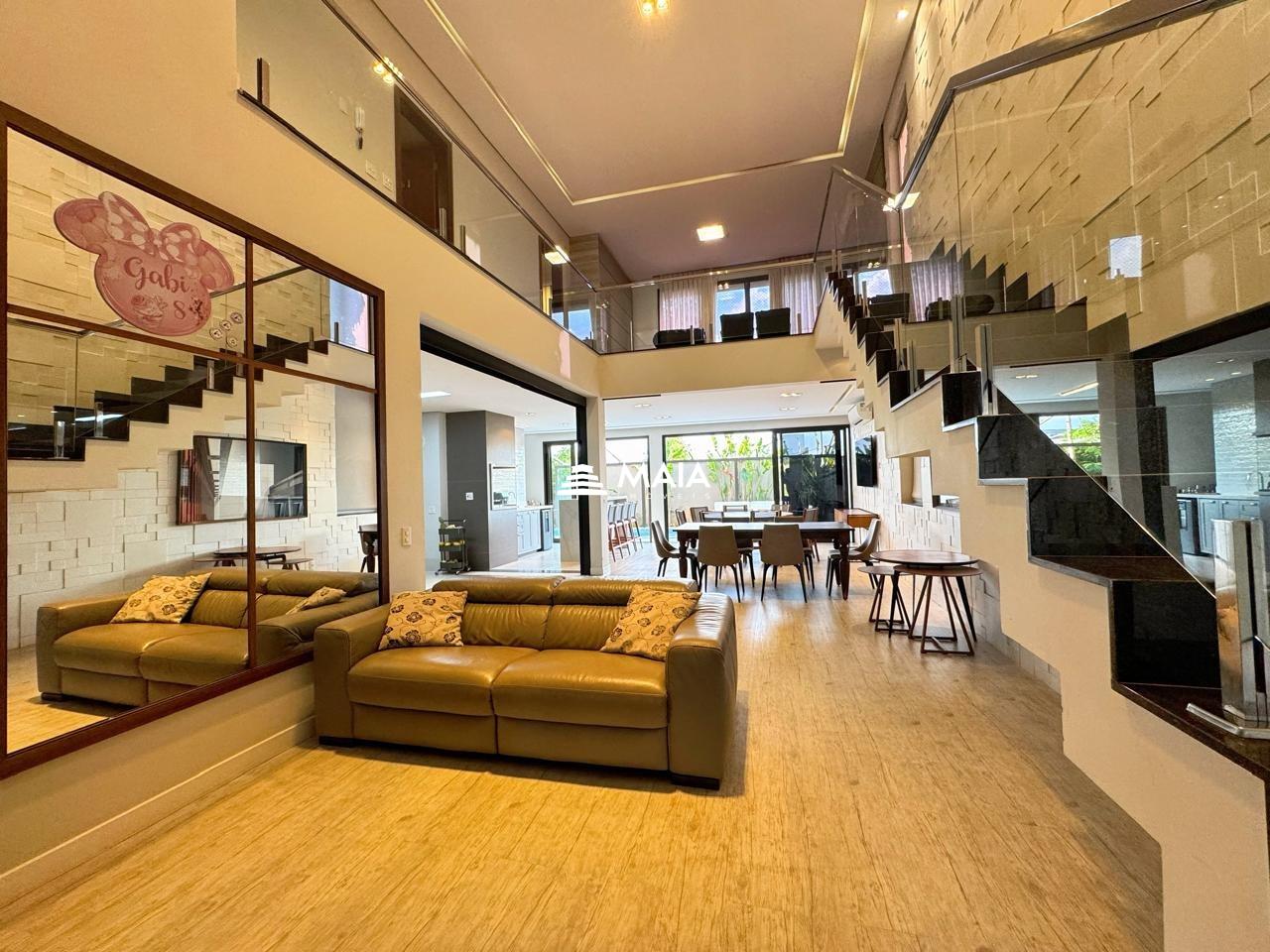 Casa à venda no Condomínio Damha II