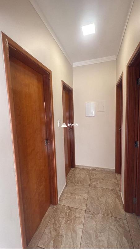 Casa à venda no Jardim Elza Amuí : 