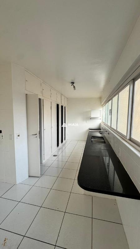 Apartamento para aluguel no Centro: 