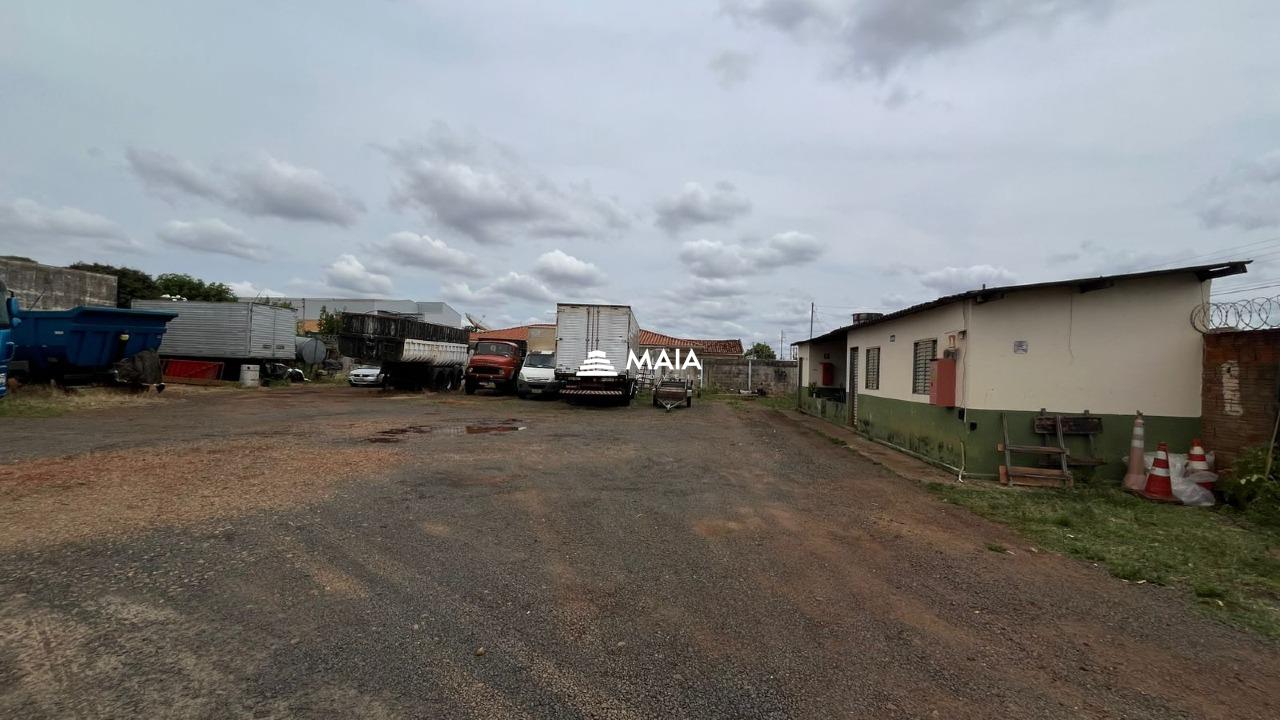 Terreno à venda no bairro Parque das Américas