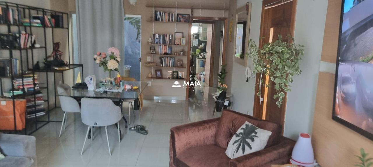 Casa à venda no Jardim Nenê Gomes: 