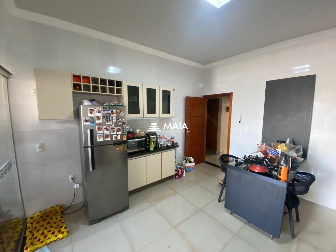 Casa à venda no Jardim Nenê Gomes: 