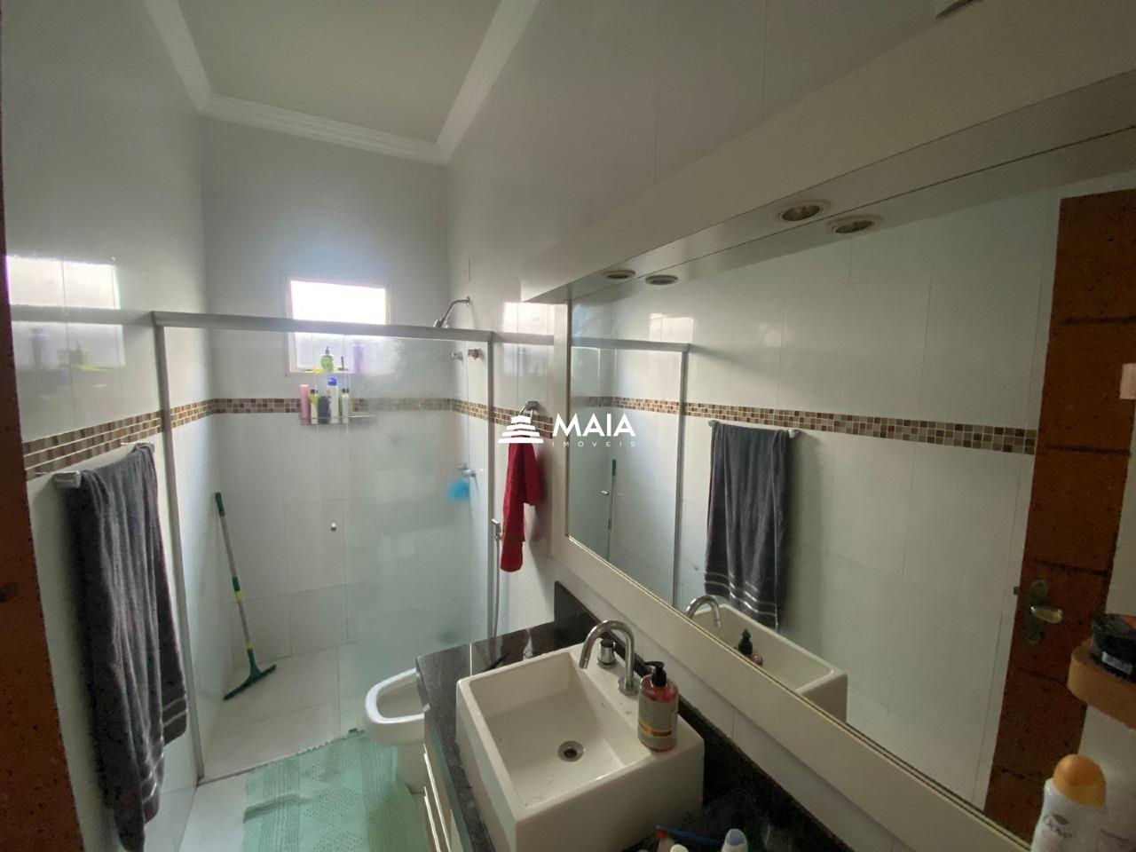 Casa à venda no Jardim Nenê Gomes: 