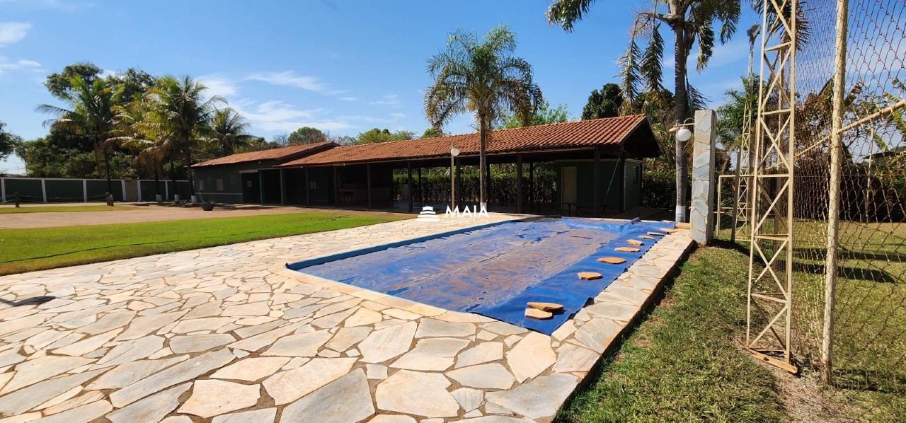 Terreno/Área à venda no Chácaras Bouganville: 