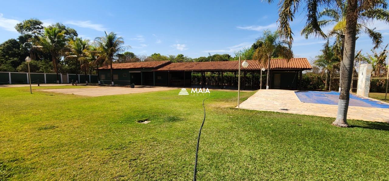 Chácara á venda no Condomínio Chácaras Bouganville