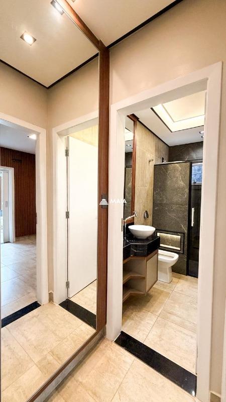 Casa à venda no Fabrício: 