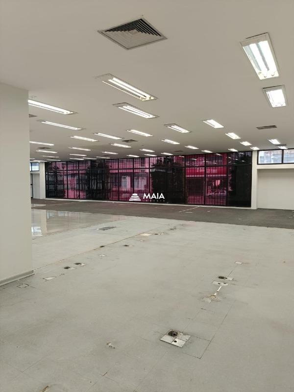 Comercial à venda no Mercês: 