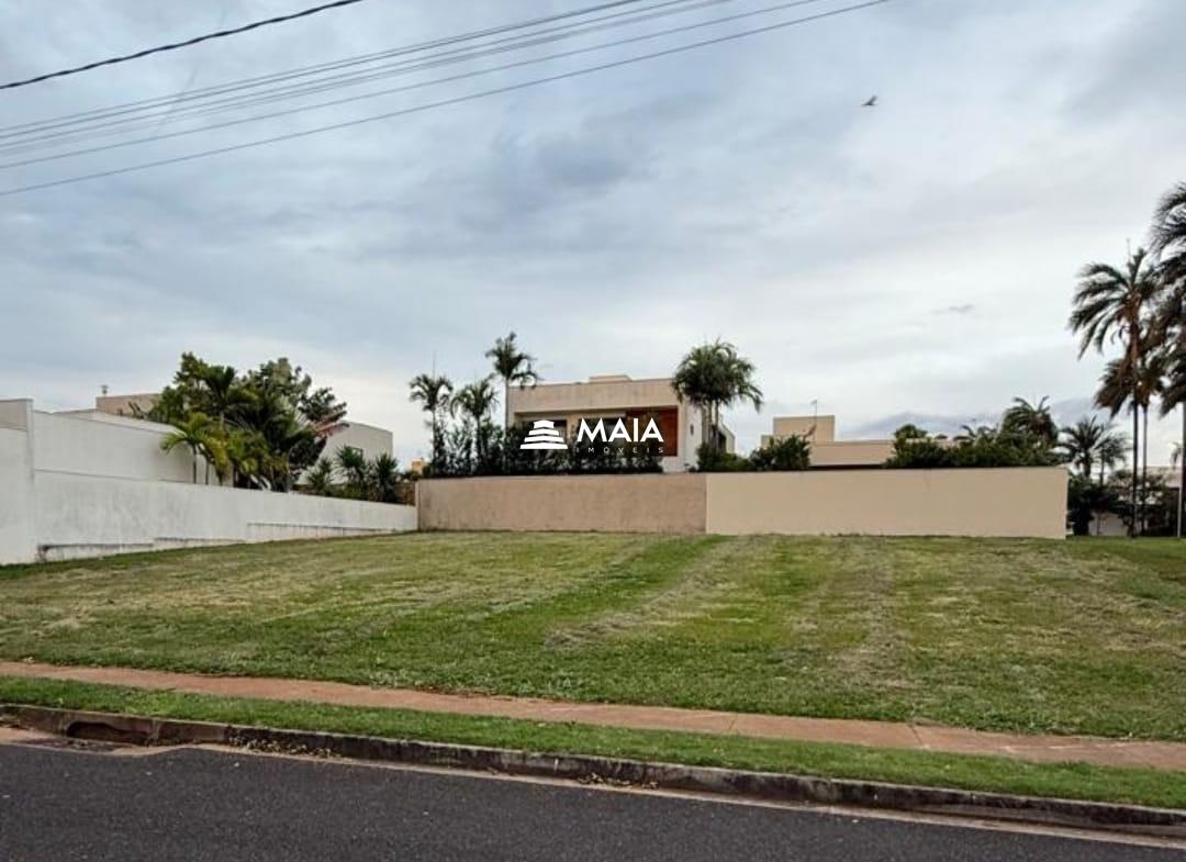 Terrenos à venda no Condomínio Damha II