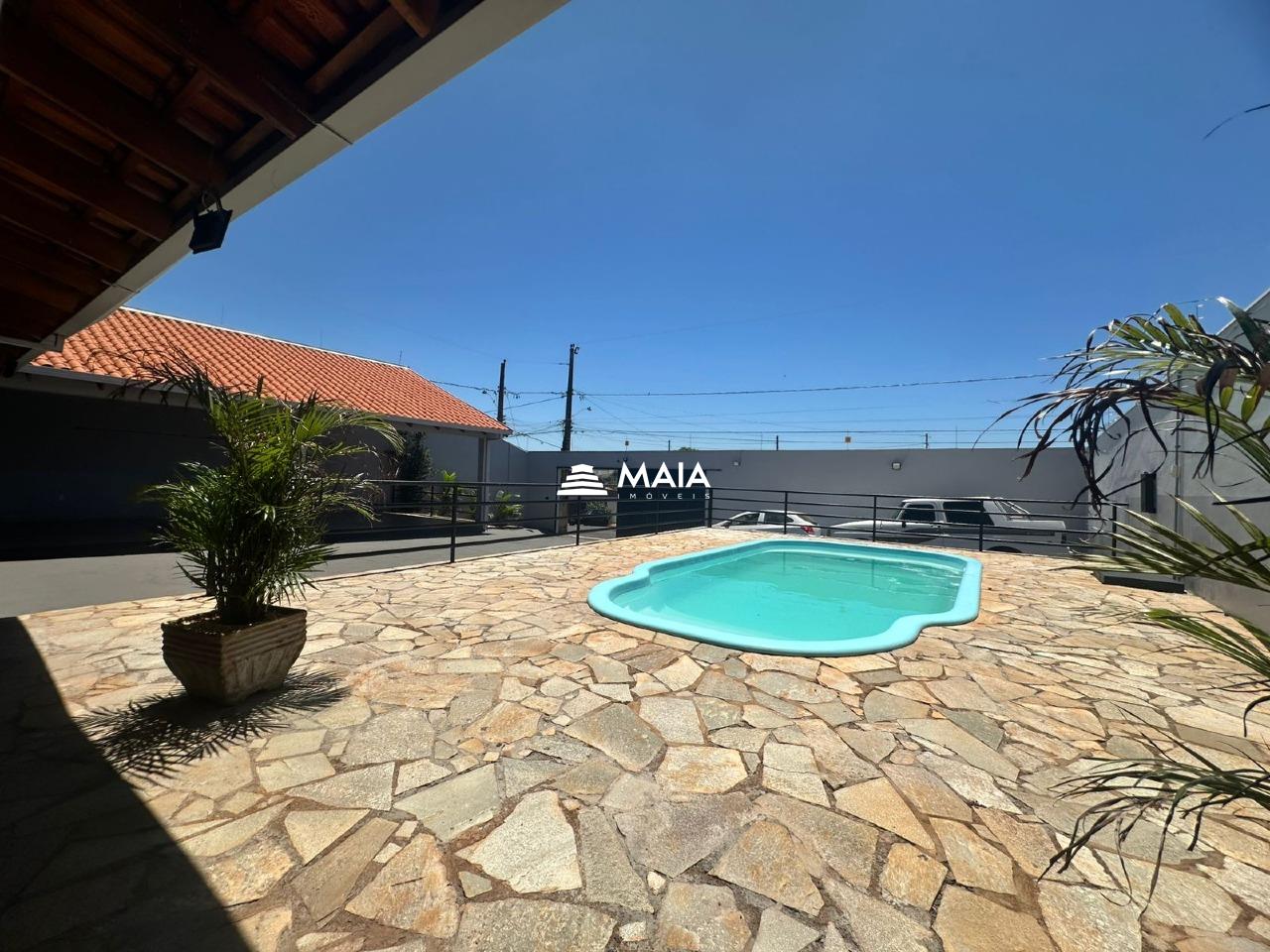 Casa à venda no Lourdes: 