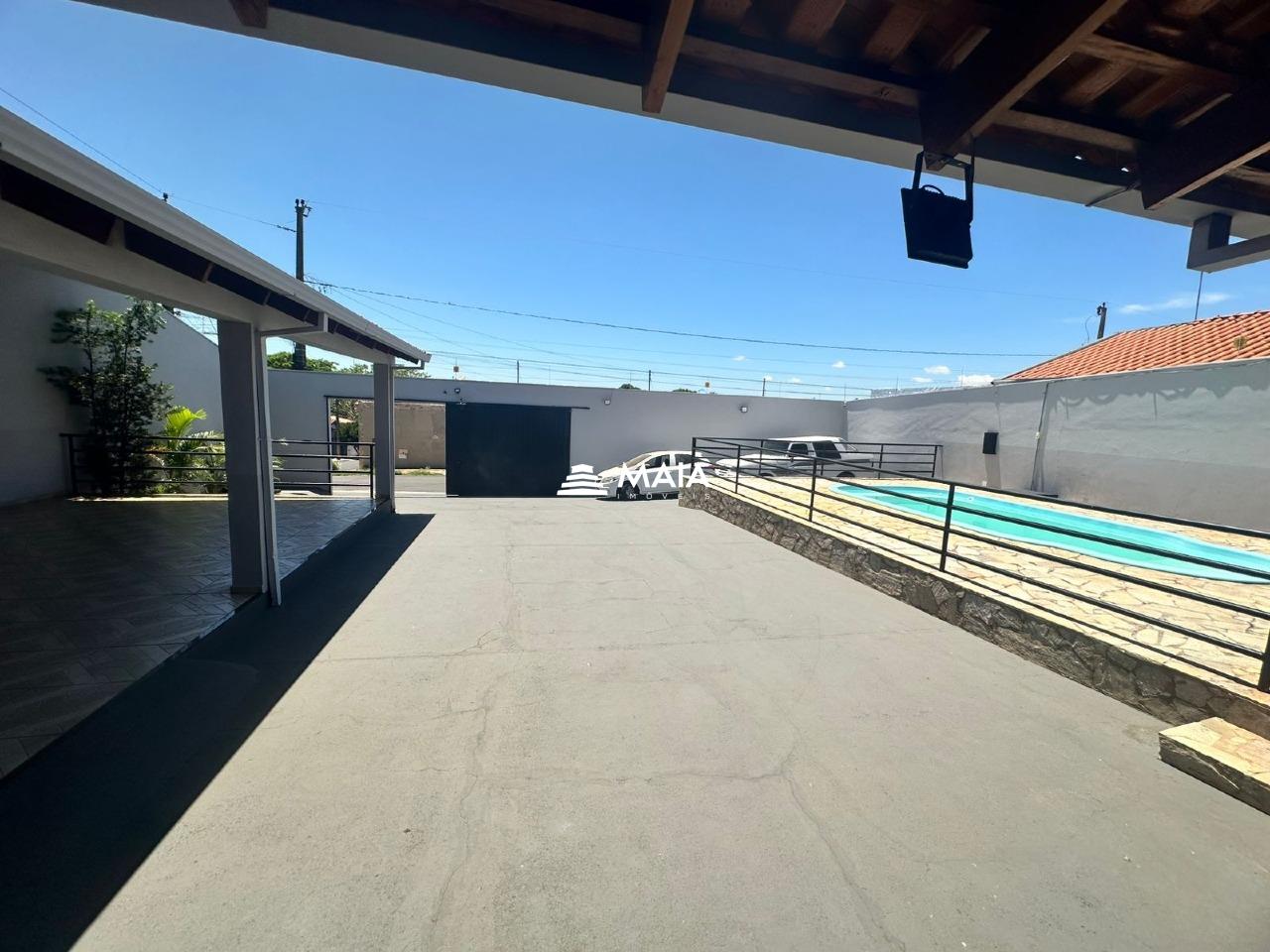 Casa à venda no Lourdes: 