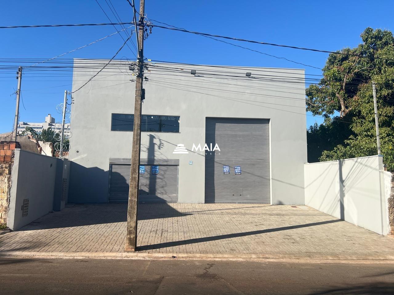 Galpão à venda no Antonia Cândida: 