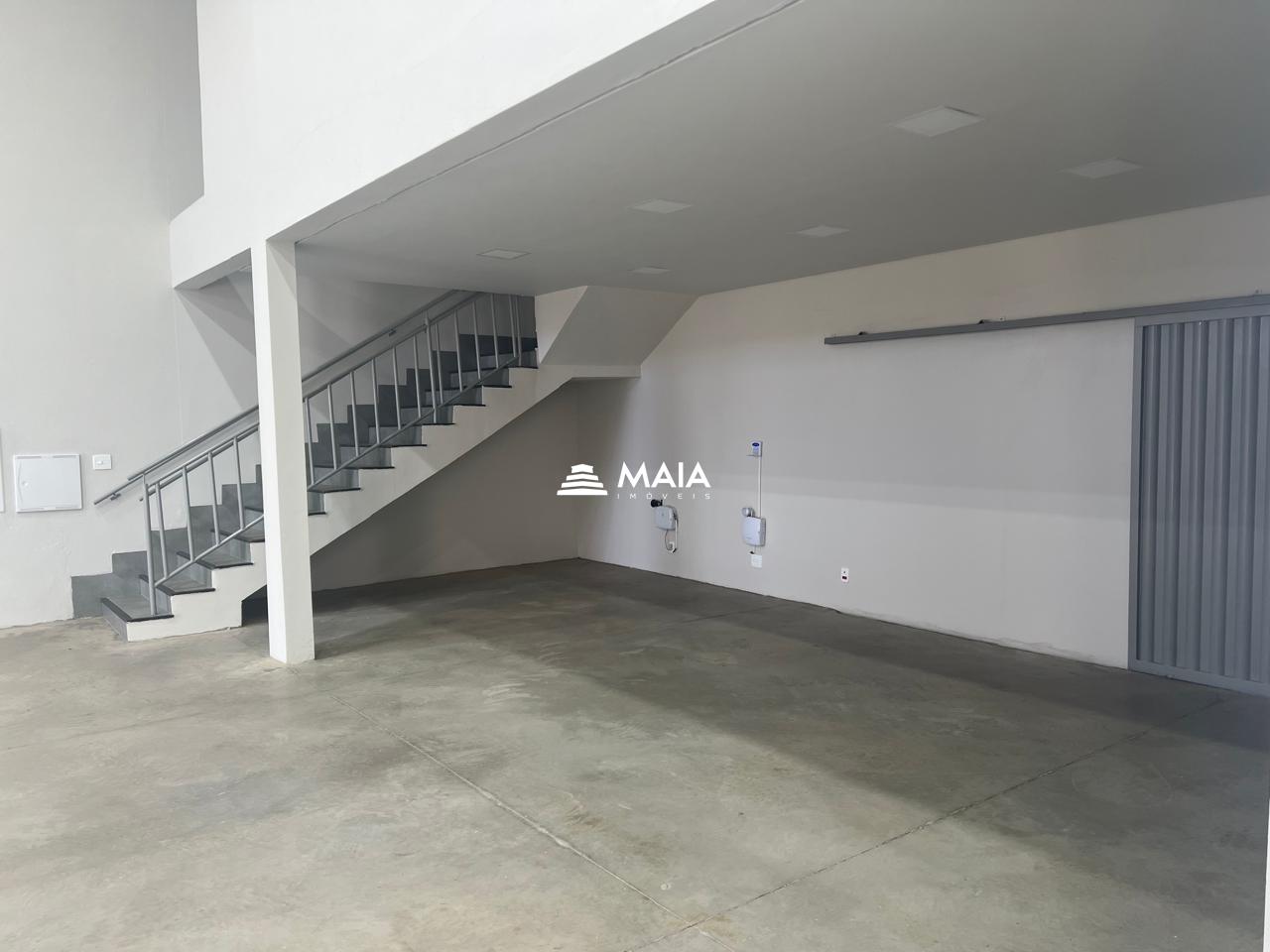 Galpão à venda no Antonia Cândida: 