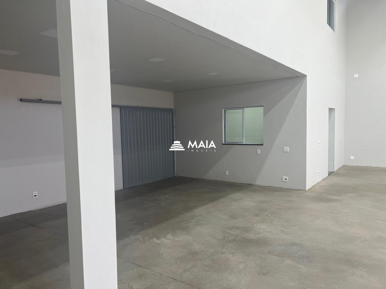 Galpão à venda no Antonia Cândida: 