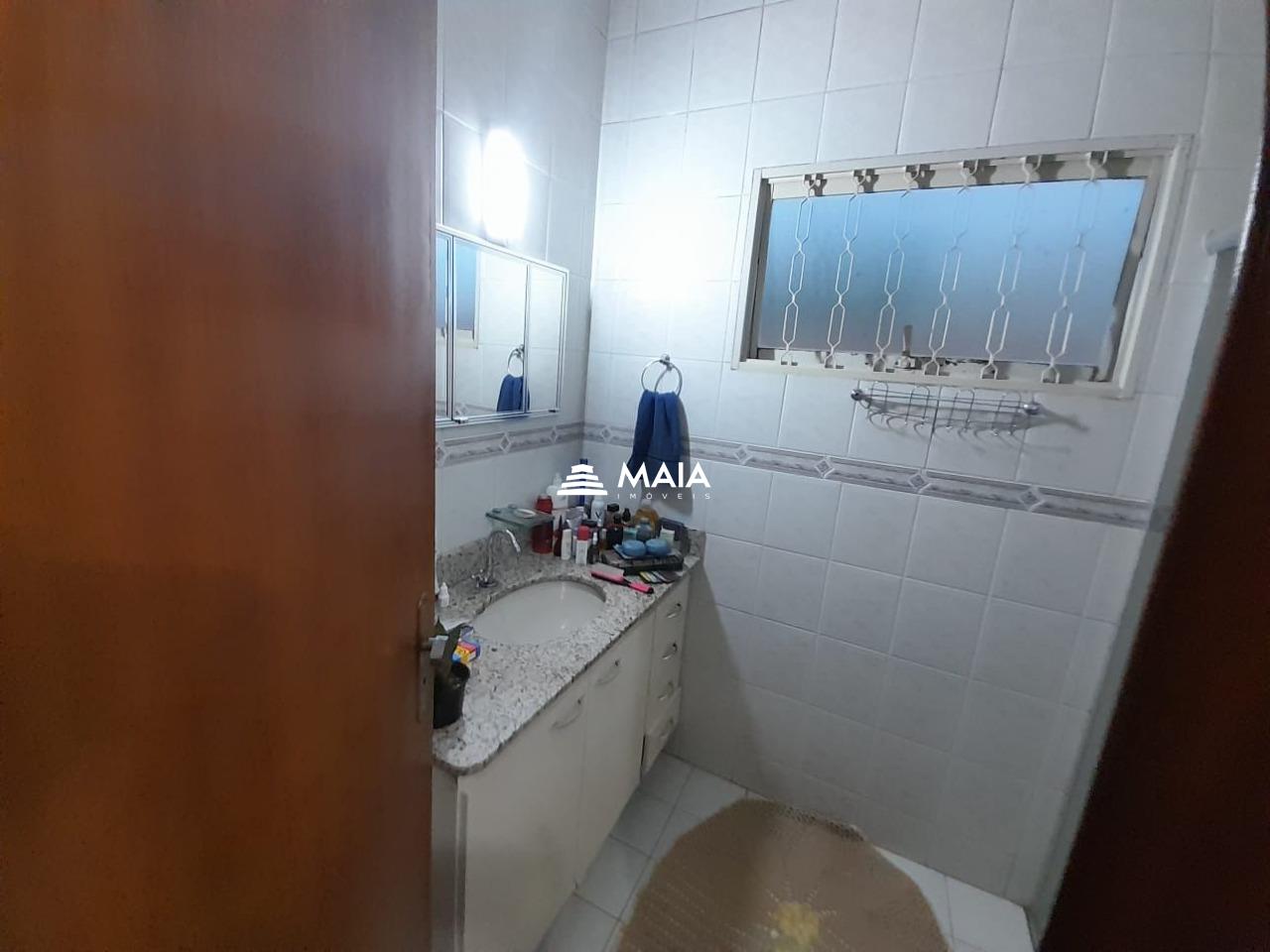 Casa à venda no Mercês: 