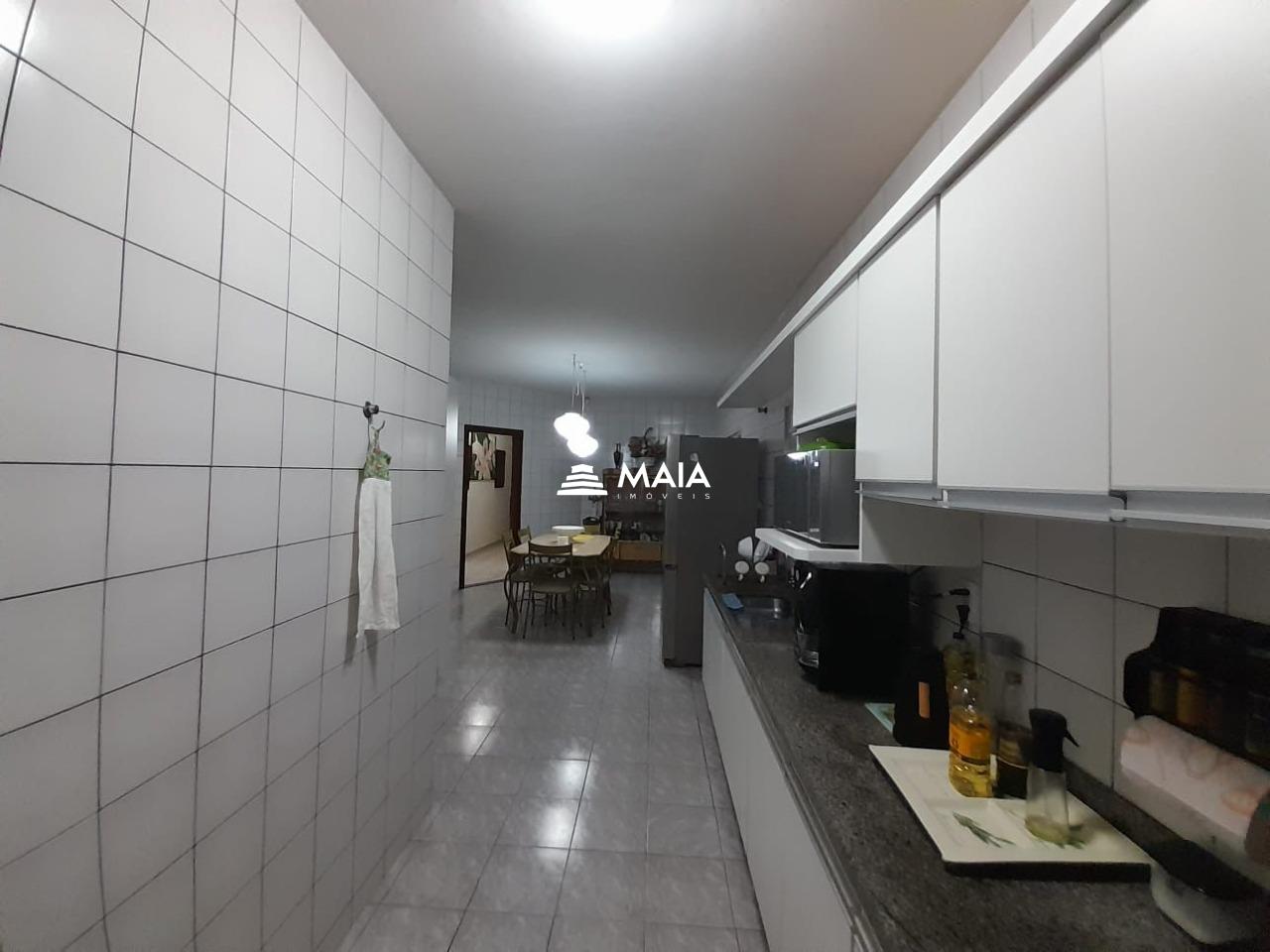 Casa à venda no Mercês: 