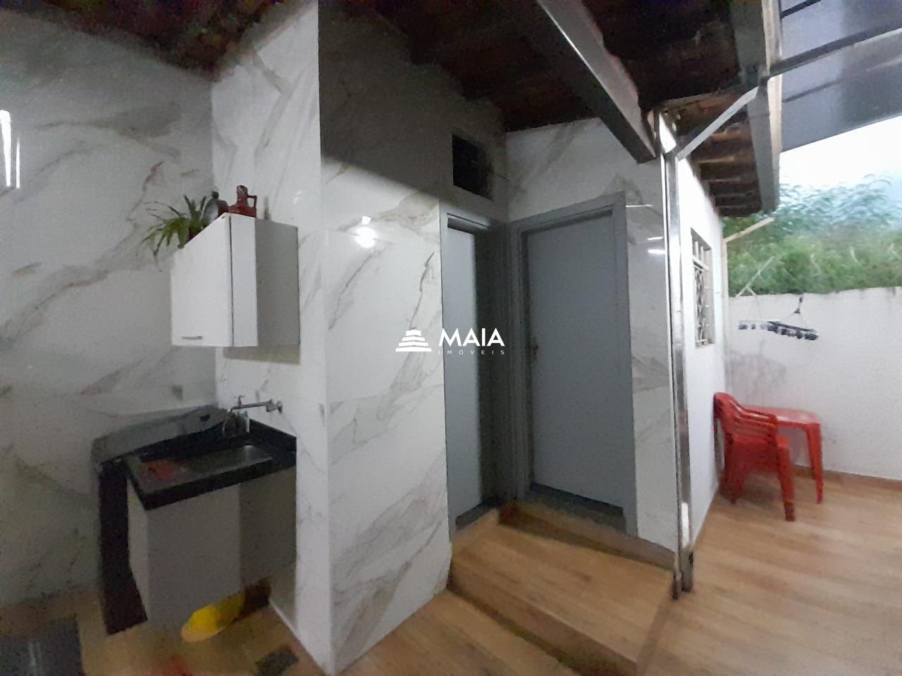 Casa à venda no Mercês: 