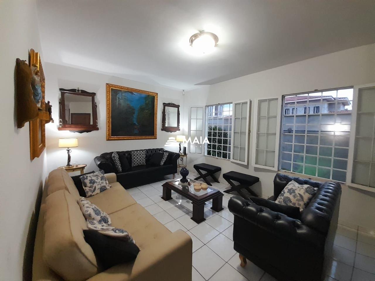 Casa à venda no Mercês: 