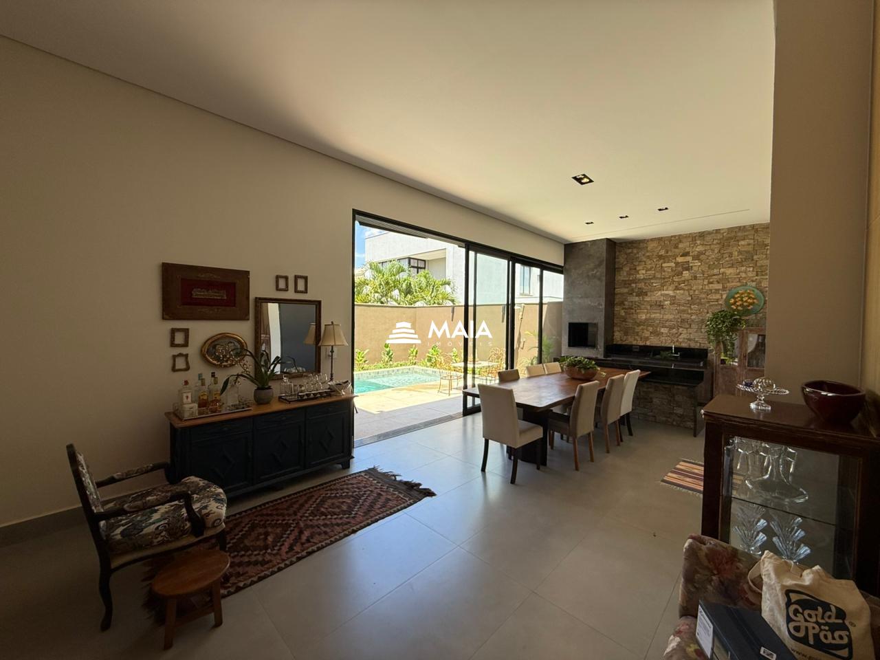 Casa de Condomínio à venda no Estância dos Ipês: 