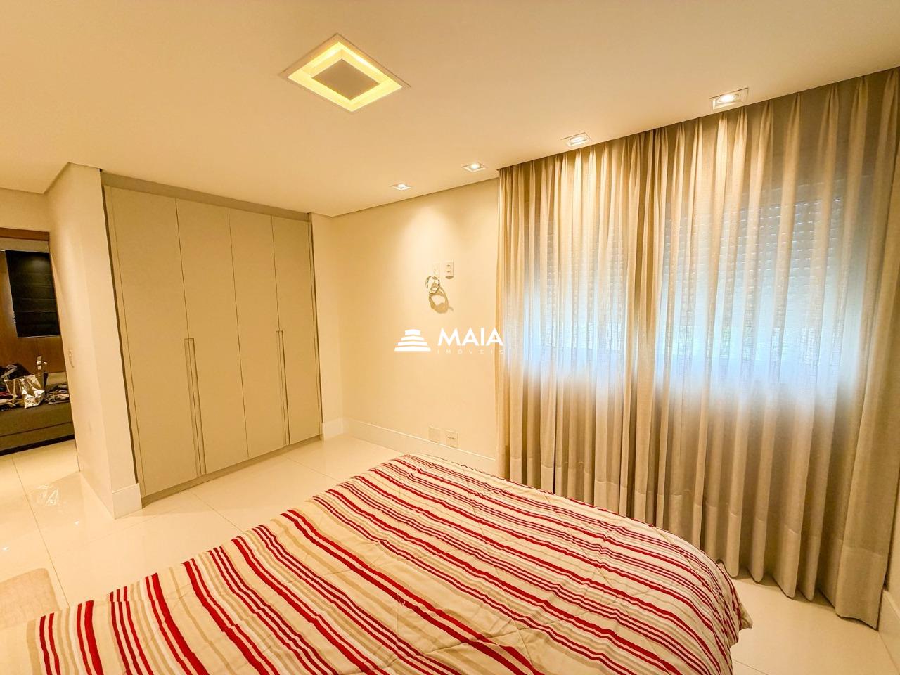 Apartamento à venda no Mercês: 