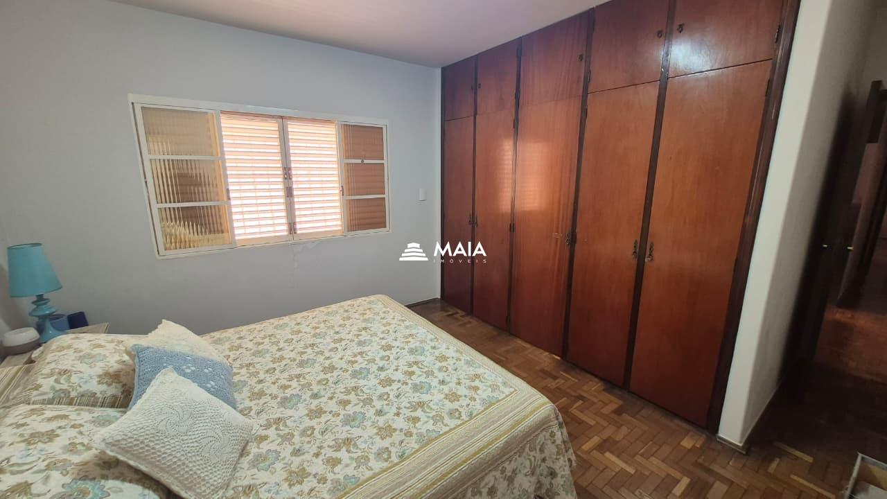 Casa à venda no Vila Olímpica: 