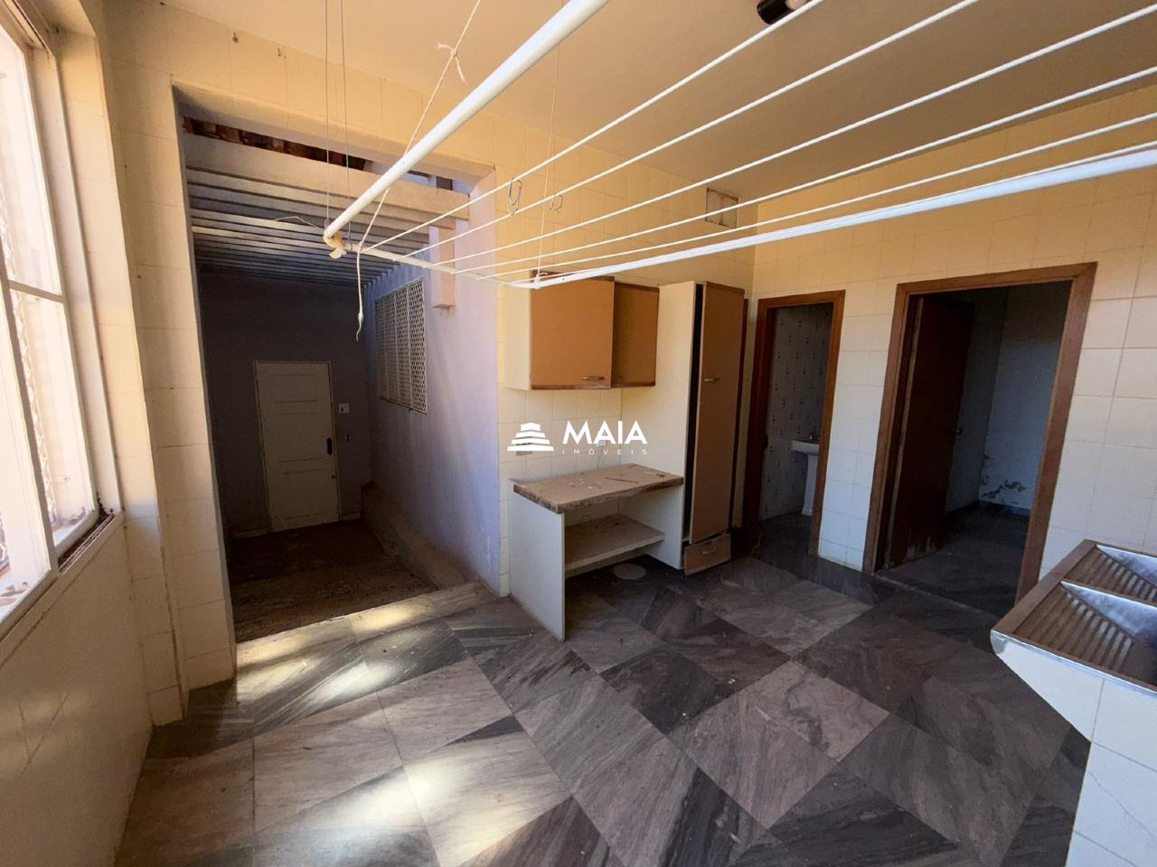 Casa à venda no Jardim Induberaba: 