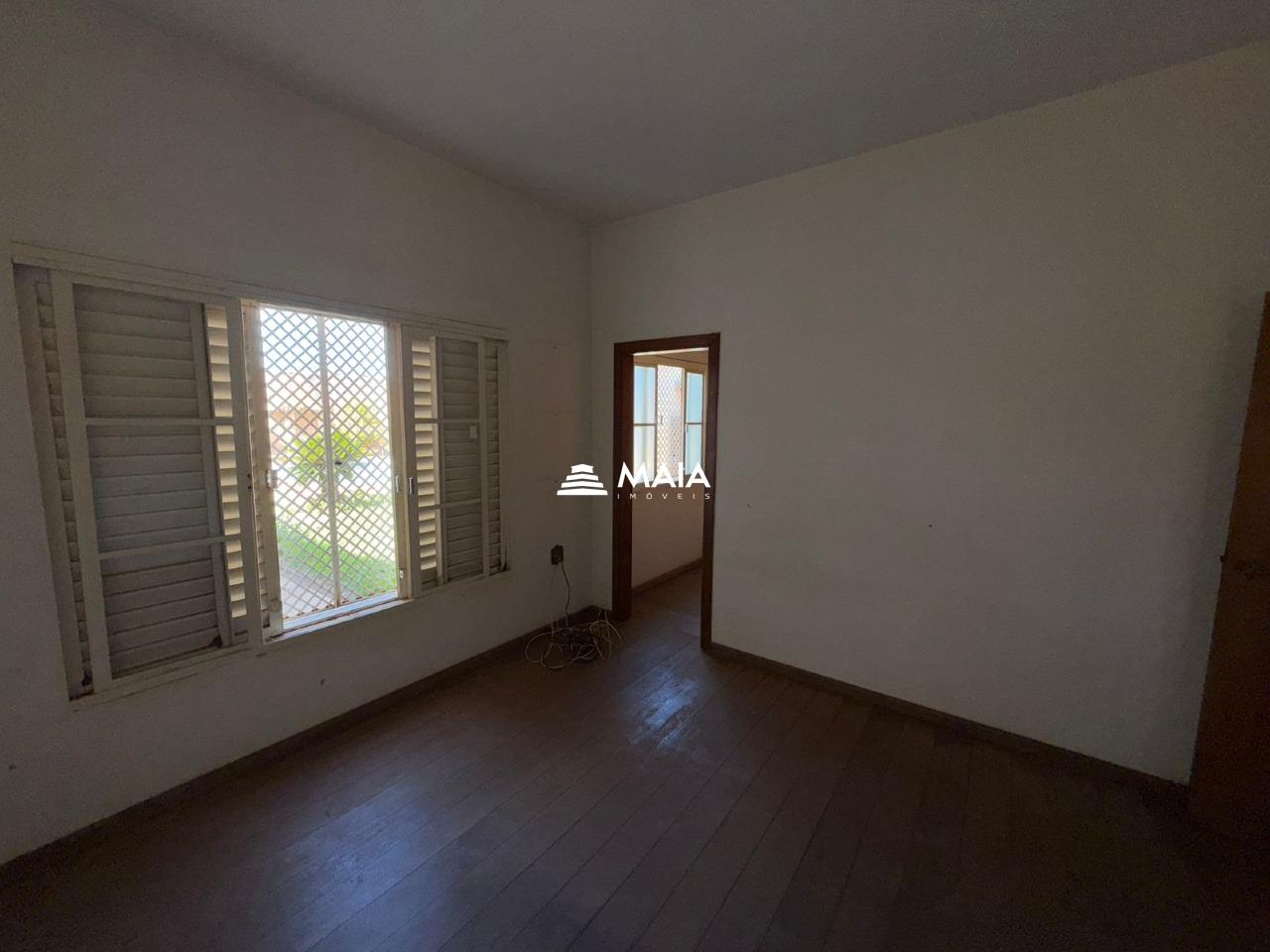 Casa à venda no Jardim Induberaba: 