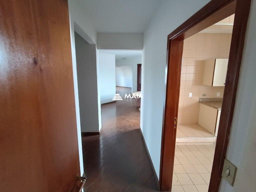 Apartamento à venda no Jardim Alexandre Campos: 