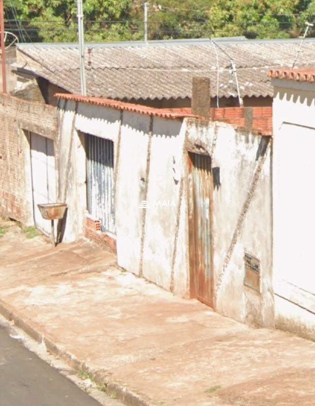 Terreno/Área à venda no Lourdes: 