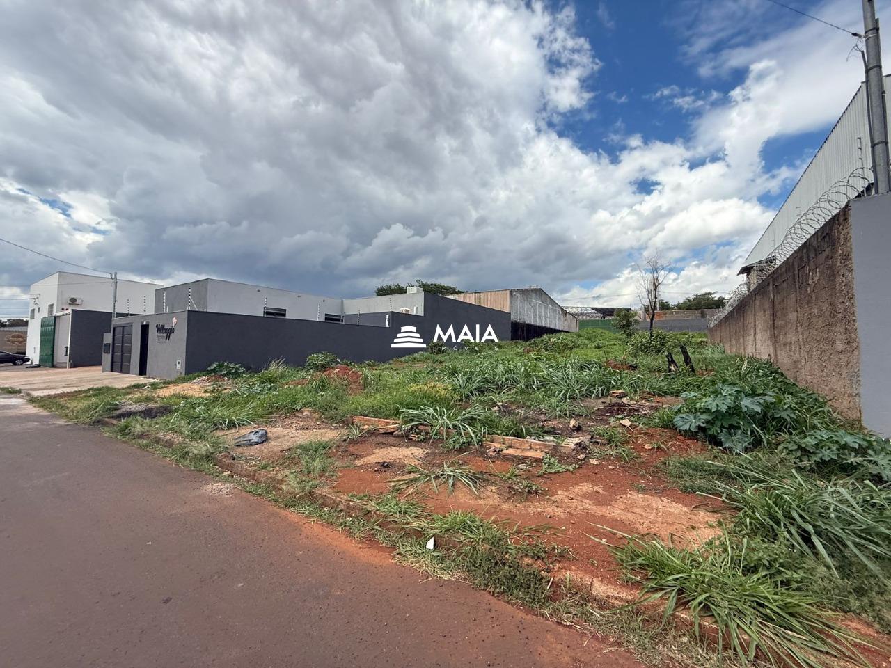 Terreno à venda no Bairro Jardim Maracanã