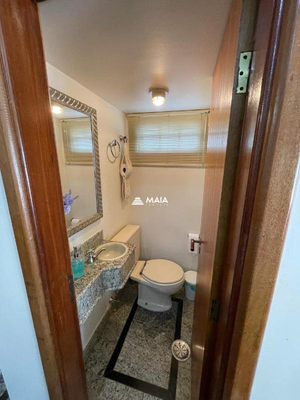 Casa à venda no Mercês: 