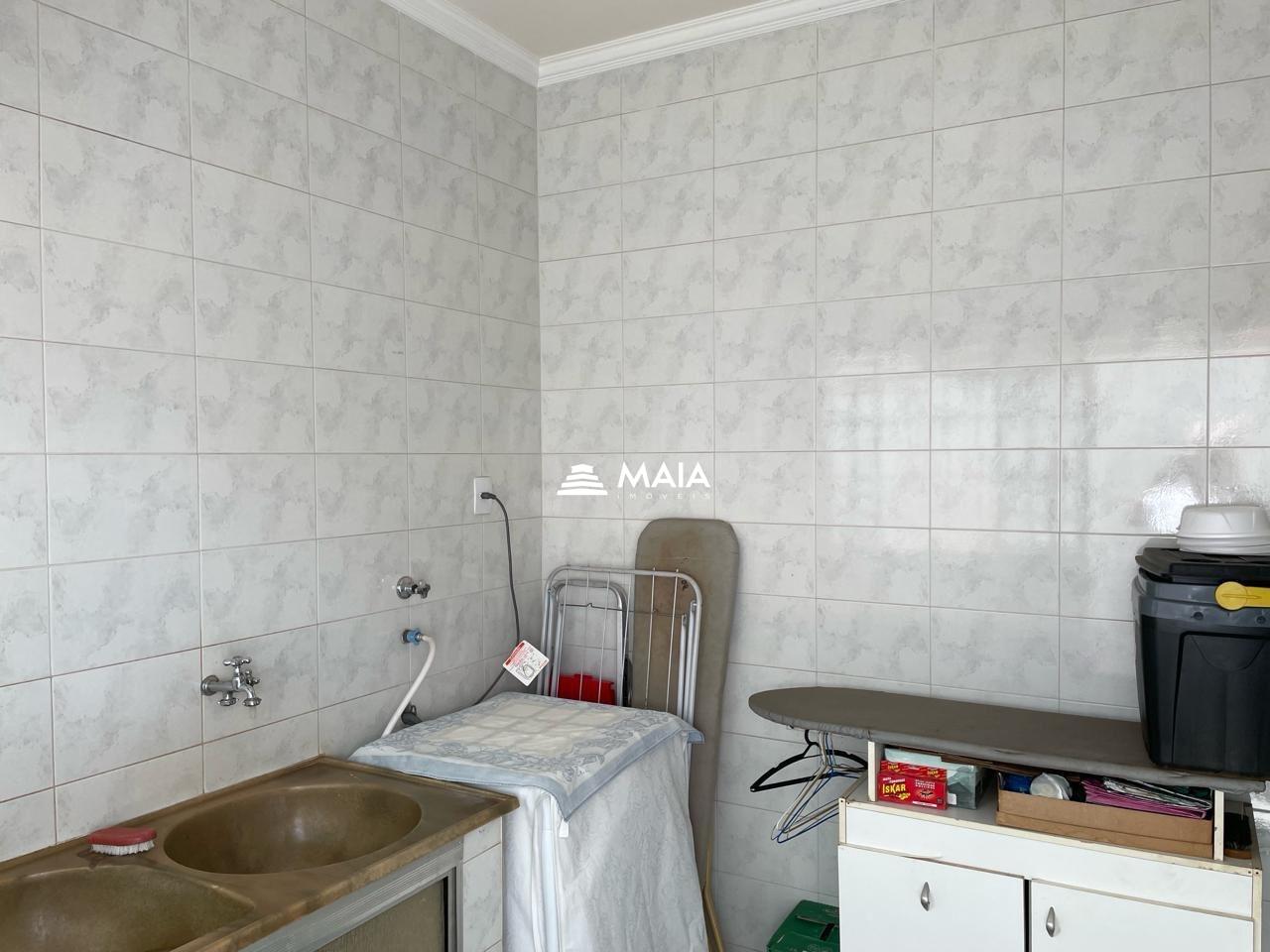 Casa à venda no Mercês: 