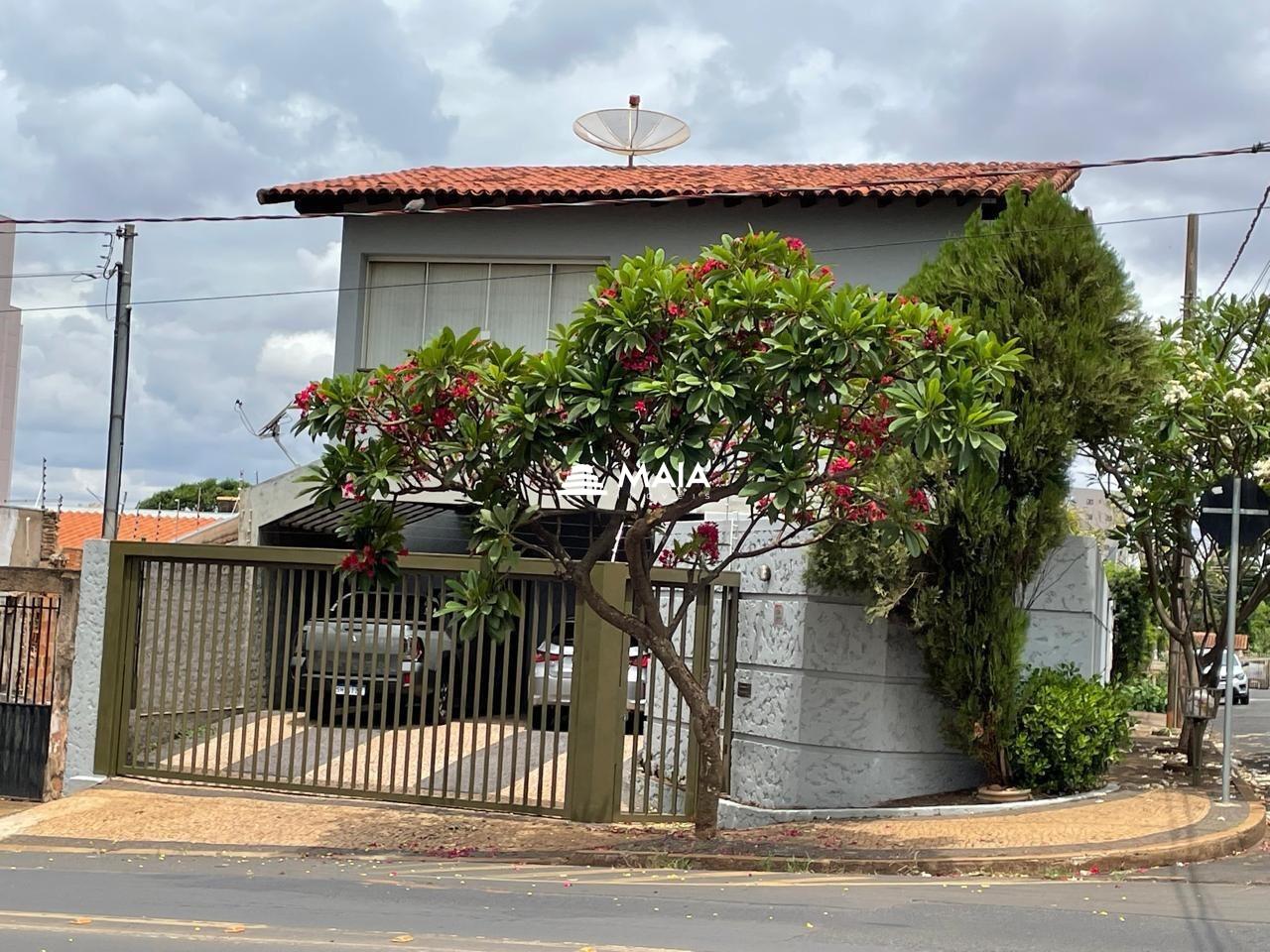 Casa à venda no Mercês: 