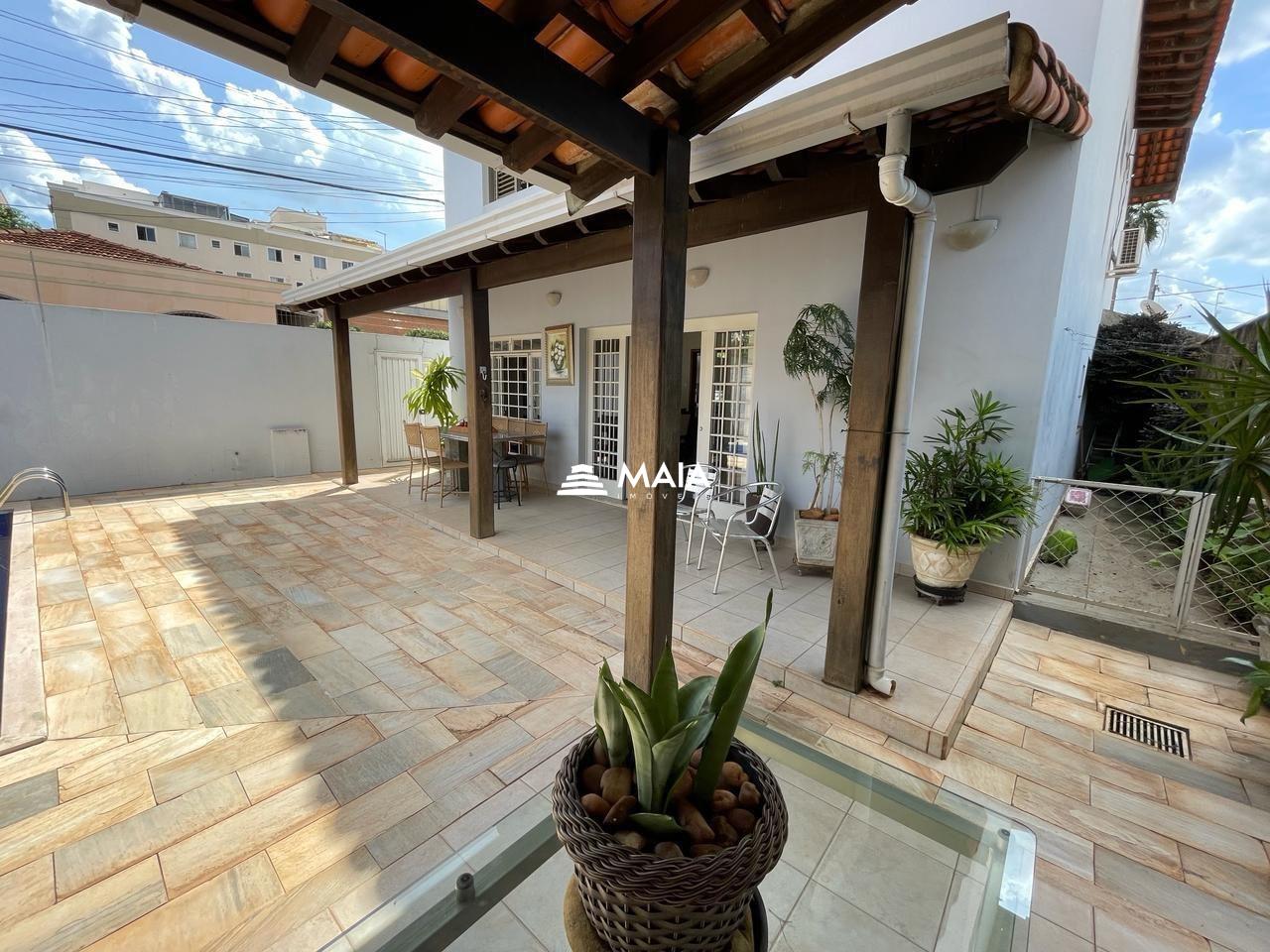 Casa à venda no Mercês: 