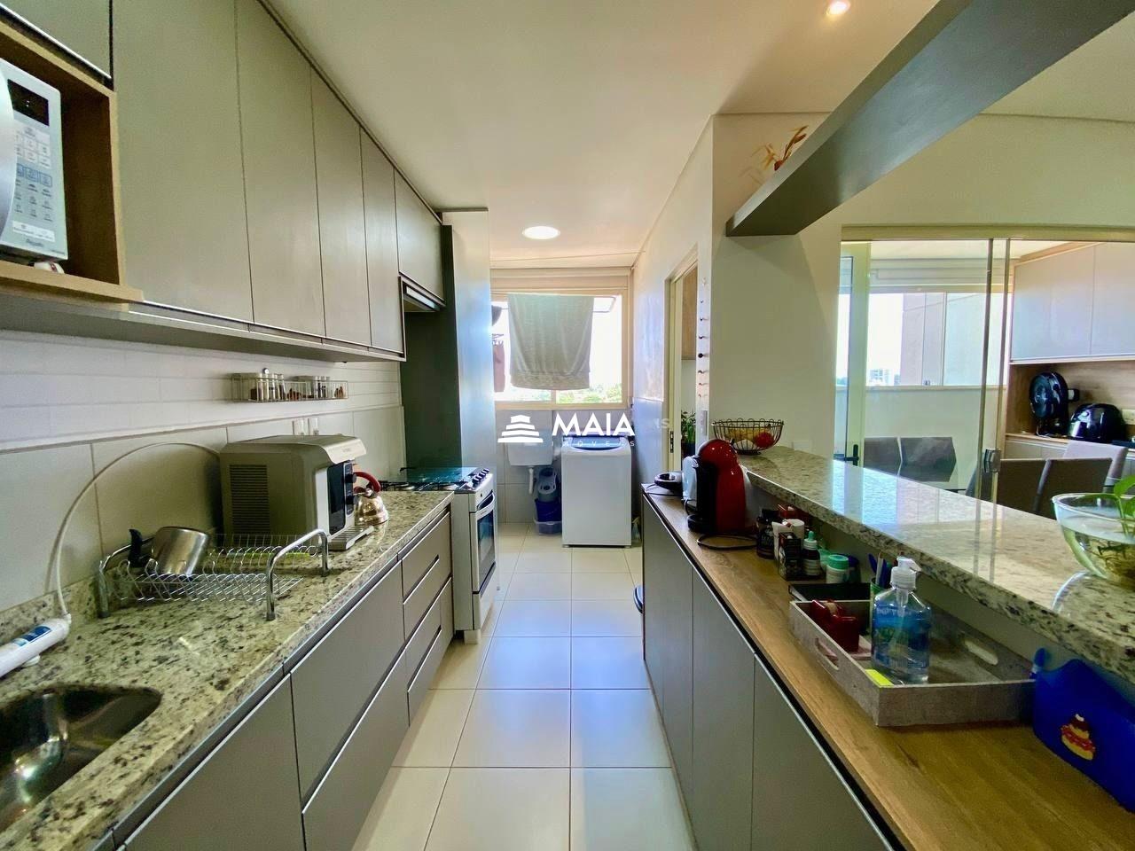 Apartamento à venda no Mercês: 