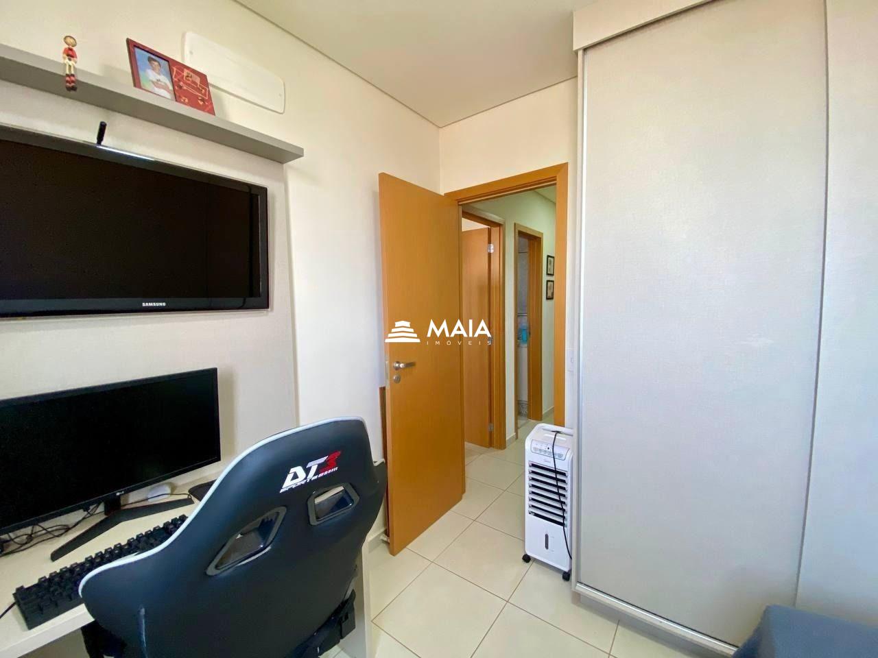 Apartamento à venda no Mercês: 