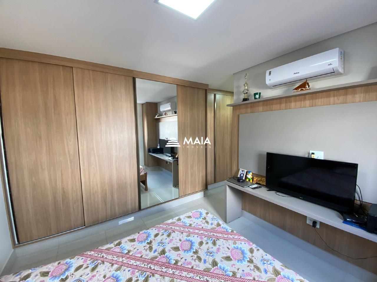 Apartamento à venda no Mercês: 